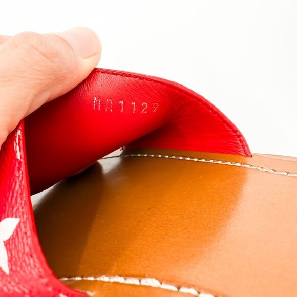 Louis Vuitton LV Lock It Slides Escale Two Tone Flat Sandals EU 39 US 9 - Picture 11 of 12